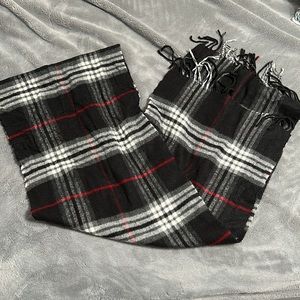 Bundle of EIGHT Scarves + 1 Hat